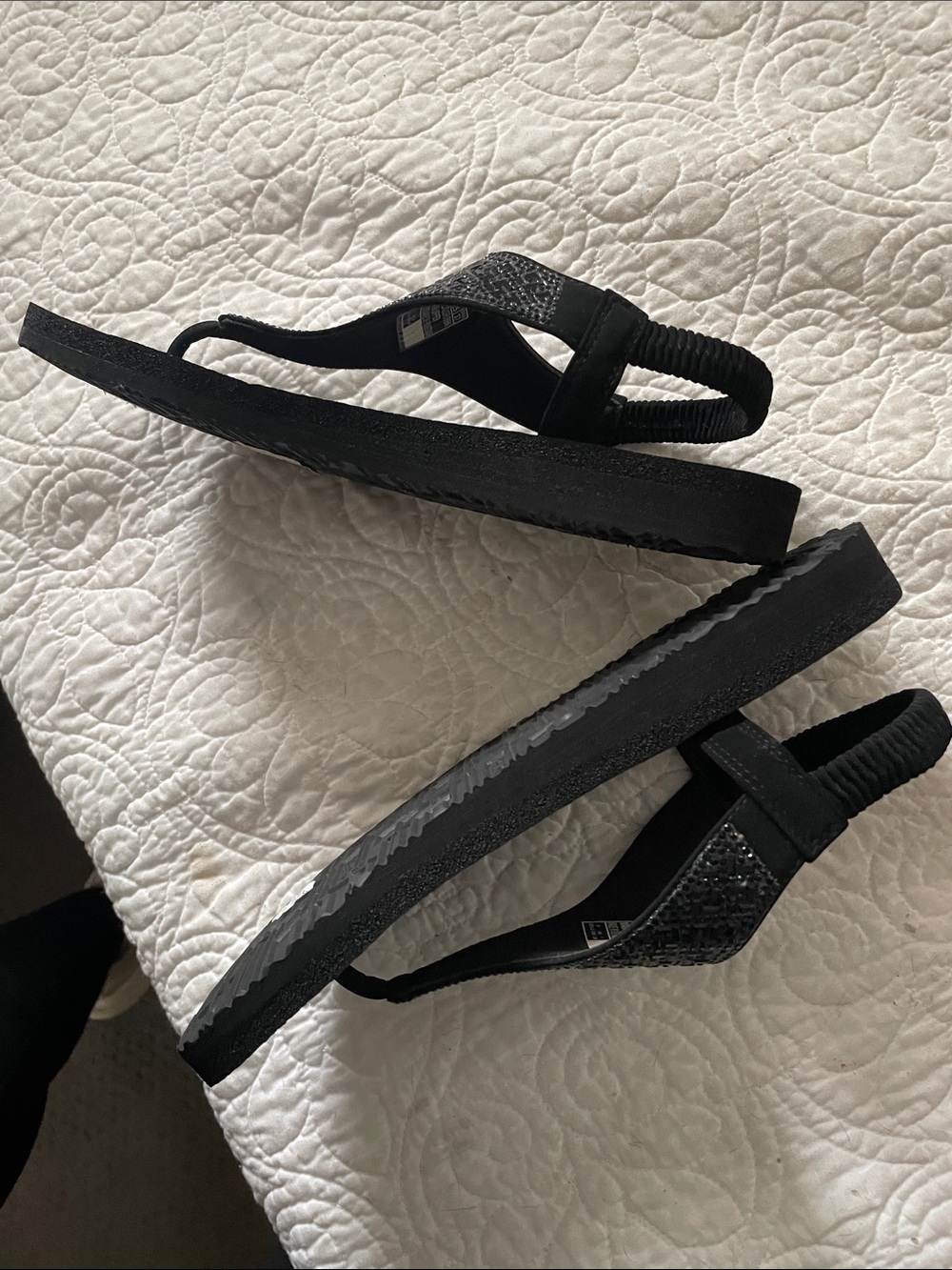 Skechers Black Beaded Thong Sandals with Elastic Back - Picture 4 of 4